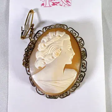 앤티크 쉘 카메오 브로치