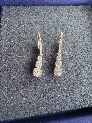 Swarovski 크리스탈 귀걸이 실버