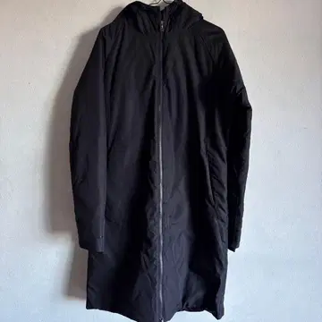 언더 아머 블랙 다운 자켓