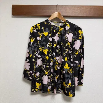 Salvatore Ferragamo [ 살바토레 페라가모 ] 블라우스