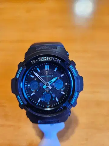 전파시계 G-SHOCK AWG-M100SF