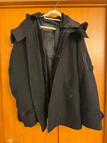 NANO UNIVERSE 블랙 다운 자켓