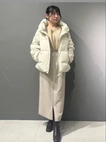 DOUX ARCHIVES 심리스 볼륨 칼라 다운