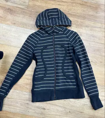 [타임세일] Lululemon 후드 부착 후드티 보더 사이즈 8