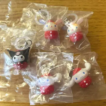 산리오 딸기 메지루시 액세서리 가챠가챠