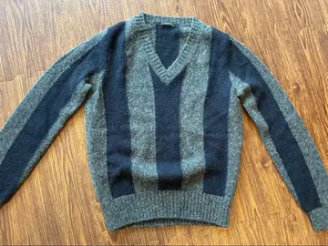 Cruciani 스웨터 48 사이즈