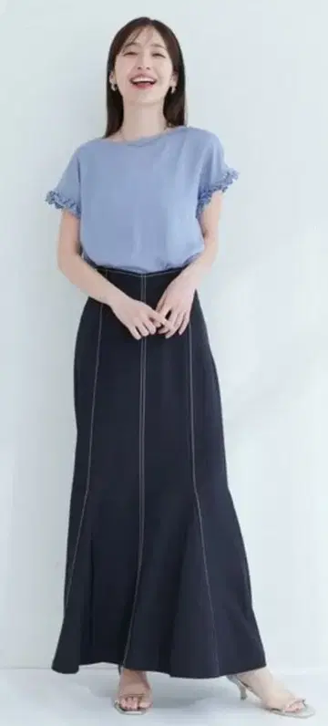 [무료배송] 내추럴 꾸뛰르 하트 허리 머메이드 스커트 네이비 F