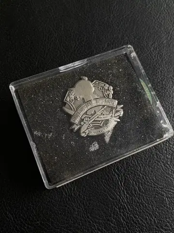 미개봉 극장판 명탐정 코난 푸른 진주 속의 미궁 핀 배지 한정판 굿즈