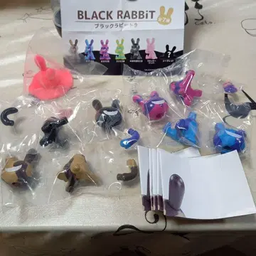 BLACK RABBiT9 캡슐 토이 세트