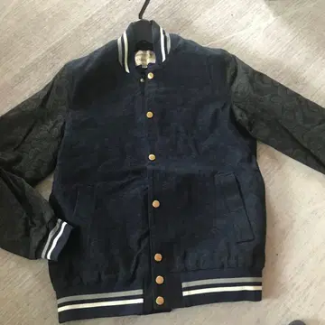 메종 키츠네 네이비 페이즐리 바시티 자켓 S 남성용