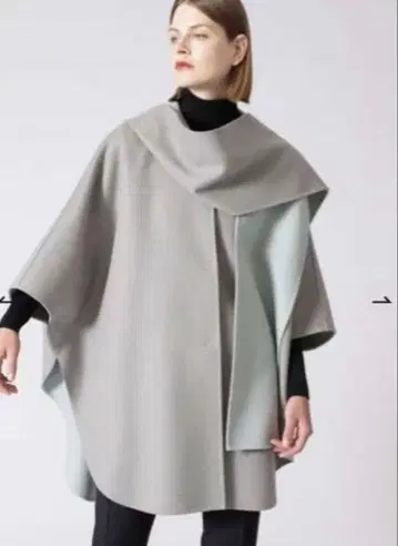 어도어 2TONE 리버 푸드코트 판초 코트