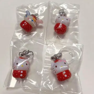 산리오 딸기 메지루시 액세서리