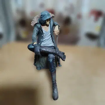 원피스 쿠잔 피규어