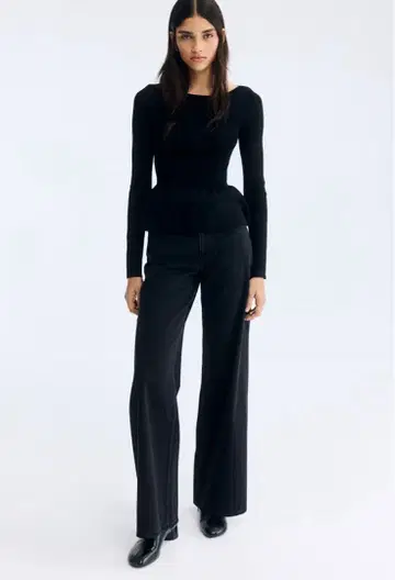 H&M 니트 페플럼 상의