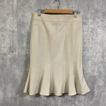 MATERIA 마테리아 무릎 기장 머메이드 스커트 안감 있음 백 지퍼 M