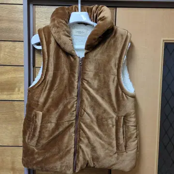 Gentille Lou 브라운 다운 베스트