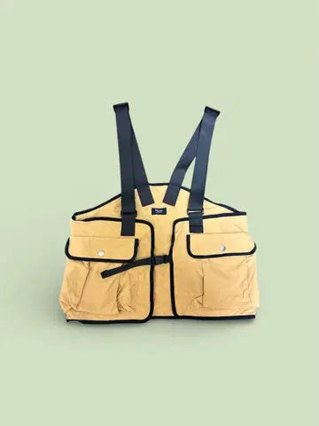 BEAMS HEART 베이지 베스트