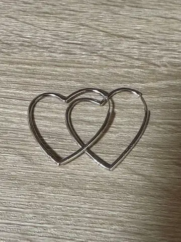 실버 하트형 후프 귀걸이