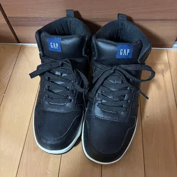 GAP 하이컷 스니커즈 블랙