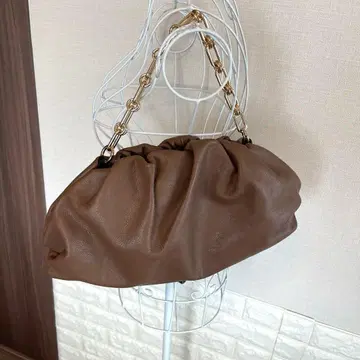 INNUE 클러치백 브라운