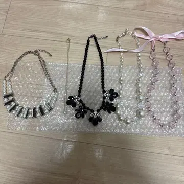 목걸이 5세트 블랙 화이트 핑크