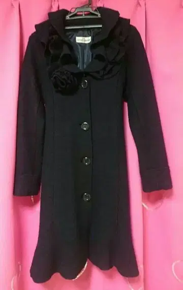 갤러리 비스콘티 코트