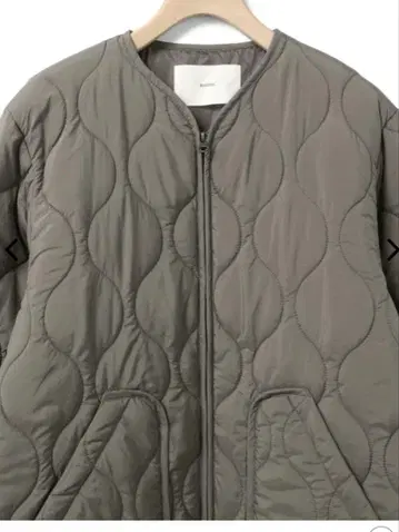 미디움 퀼팅 코트