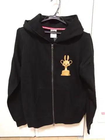 cune 큔 25주년 후드티 트로피 토끼 M 택 포함 미사용