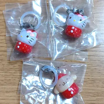 산리오 딸기 메지루시 액세서리