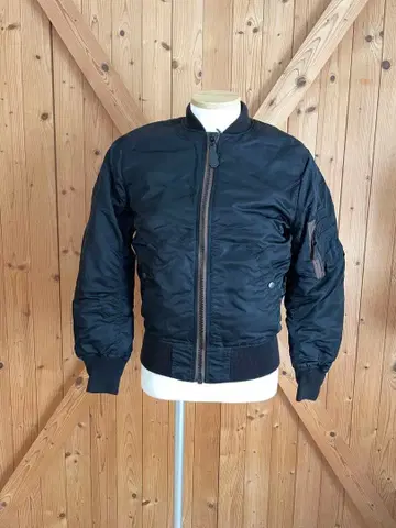 블랙 MA-1 플라이트 자켓