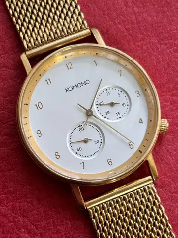 KOMONO 월터 골드 아날로그 손목시계 새상품 배터리 교체 완료