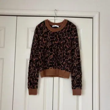 ZARA 레오파드 니트