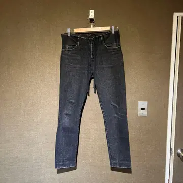 SUNSEA 13A43 슬림 데님 블랙