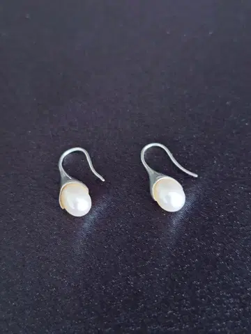 미스티 실버 펄 드롭형 귀걸이