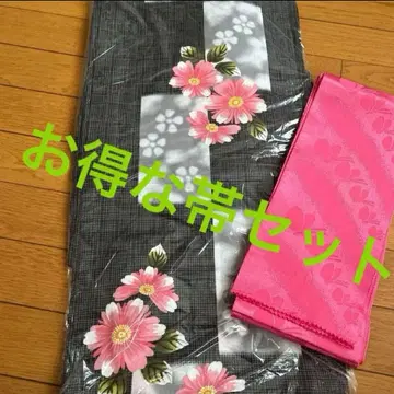 꽃무늬 유카타와 핑크 오비 세트