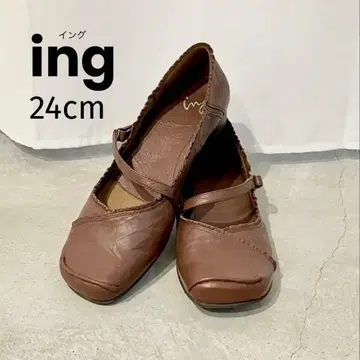 [새상품급] ing (잉그) 프릴 스트랩 가죽 플랫슈즈 24cm