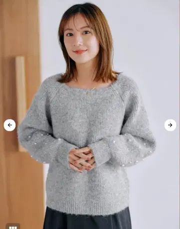 [ 새상품 ] COHINA 그라데이션 펄 슬리브 니트_그레이