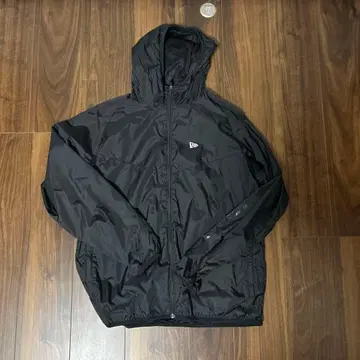 NEW ERA 블랙 나일론 자켓 골프