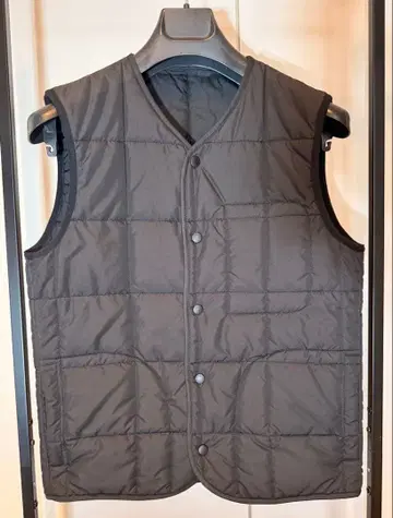 ASPESI Thermore 블랙 퀼팅 베스트