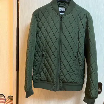 ZARA 퀼팅 자켓 M 사이즈 올리브 그린