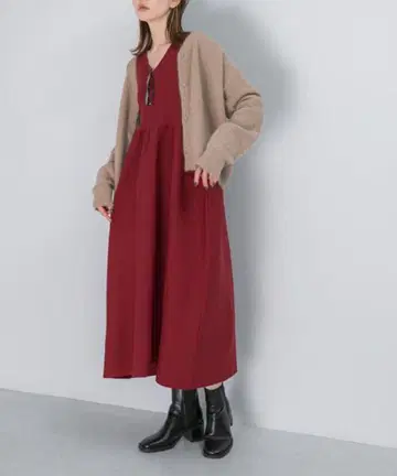 새상품 URBAN RESEARCH 형태 실루엣 V넥 리브 원피스