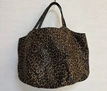 새상품급 LAURA 레오파드 무늬 토트백