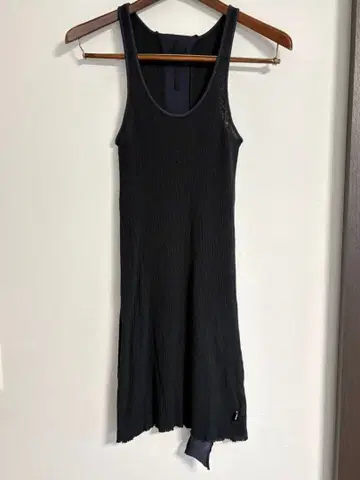 LGB 롱 백 크로스 탱크탑