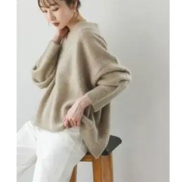 2024년 구매 noble YAK 와이드 V넥 니트 베이지