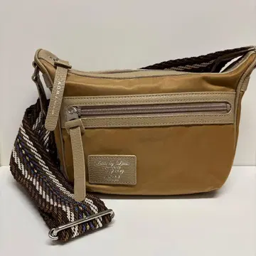 ADMJ 리몬타사 데이비스 미니 숄더백