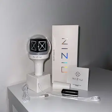 NiziU 응원봉 OFFICIAL LIGHT STICK