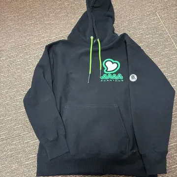 muta 후드티 L 사이즈 저렴하게 판매합니다
