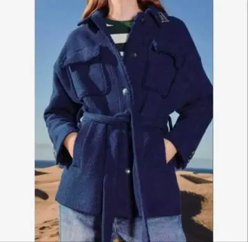 벨트 달린 트위드 자켓