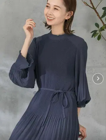 URBAN RESEARCH ROSSO 랜덤 플리츠 원피스