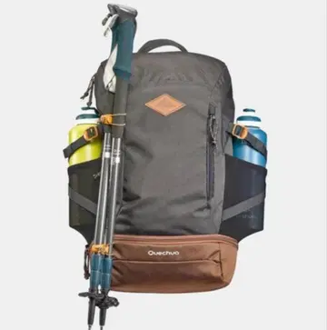 Quechua 백팩 30L 블랙/브라운 레인 커버 포함